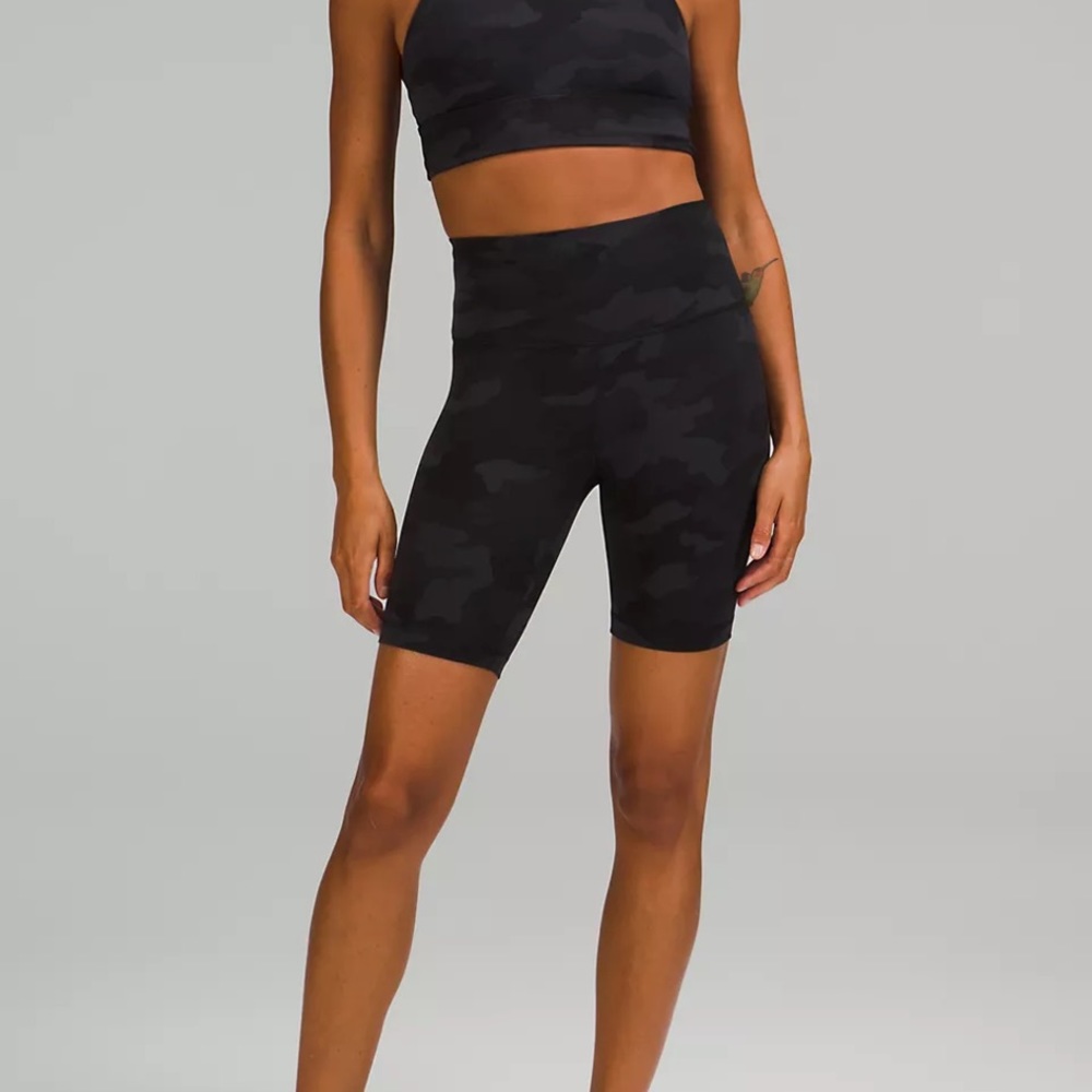 Lululemon High Rise Short 8”